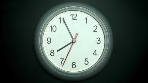 White Wall Clock Tells Time Rotation Short Long Hands Clock — Vídeos de Stock