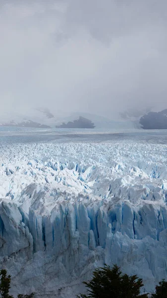Pionowy Widok Powierzchnię Lodowca Perito Moreno Południowej Argentynie Patagonii Wędrówka — Zdjęcie stockowe