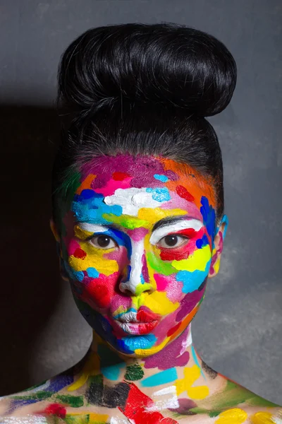 Mujer asiática con cara de arte — Foto de Stock