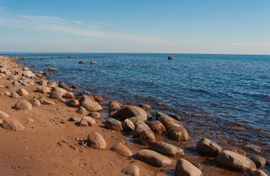 Yaz aylarında deniz kıyısında
