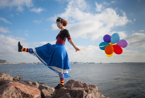 Ragazza con palloncini — Foto Stock