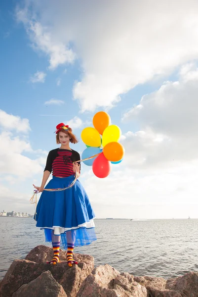 Vrouw met ballen — Stockfoto