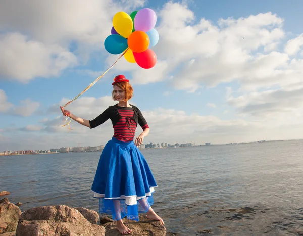 Vrouw met ballen — Stockfoto