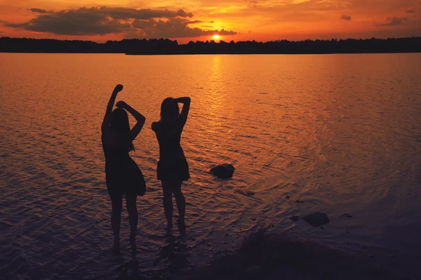 Sunset friends — Stock Photo, Image