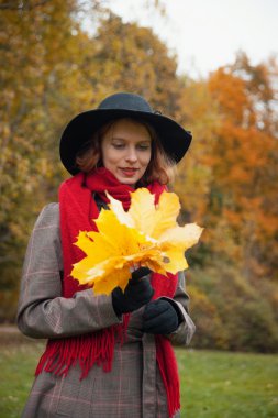 kadın zevk sonbahar