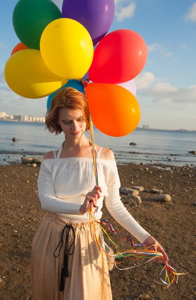 Ragazza con palloncini — Foto Stock