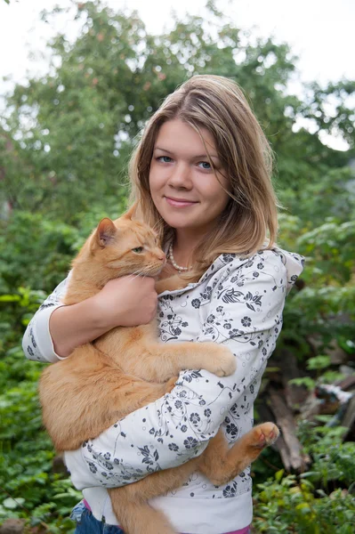 Laat ga naar mijn huis, kat — Stockfoto