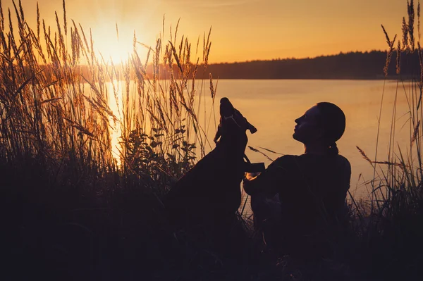 Amici al tramonto — Foto Stock