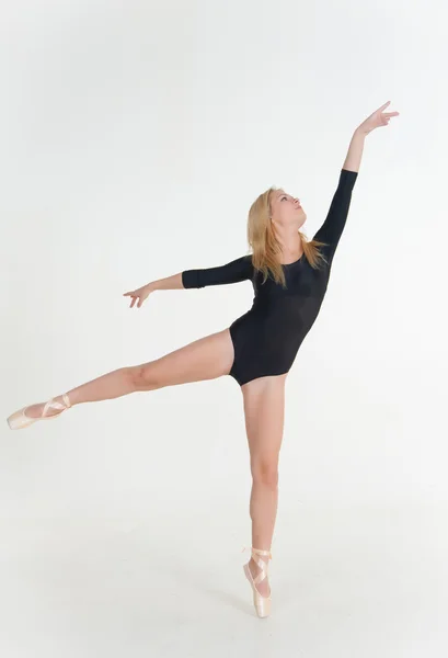 Ballerina flicka blondin — Stockfoto