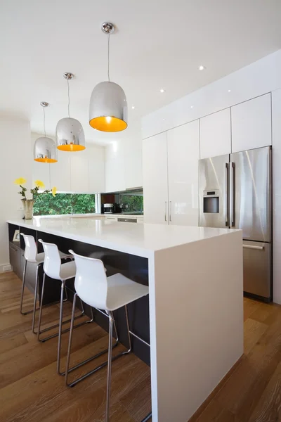 Modern Australian kitchen renovation with waterfall island bench — Stock Photo, Image