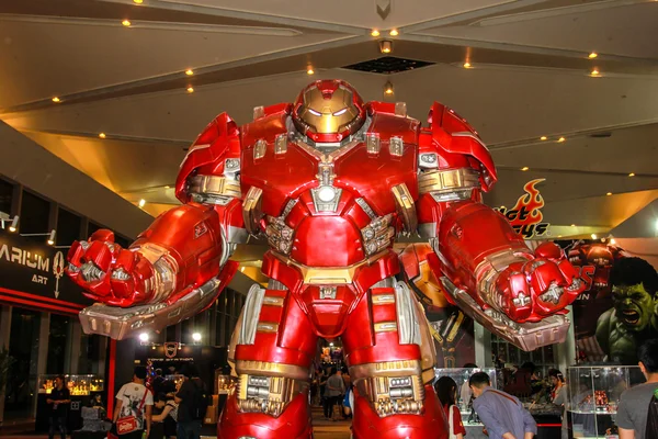 A model of the character Iron Man from the movies and comics — Stock Photo, Image