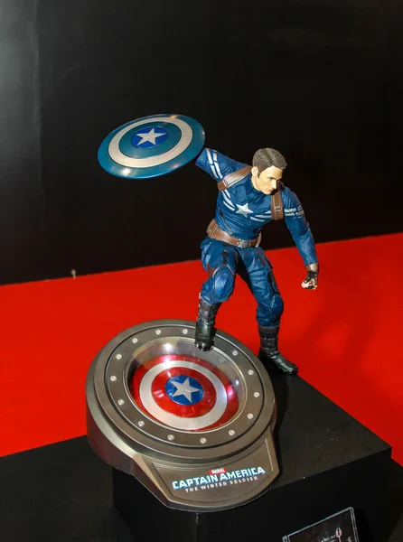 A model of the character Captain America from the movies and com — Stock Photo, Image