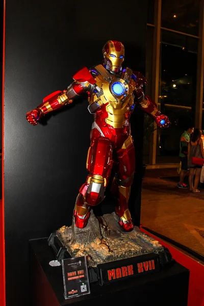 Un modelo del personaje Iron Man de las películas y los cómics — Foto de Stock