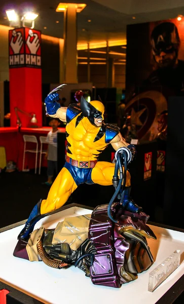 A model of the character Wolverine from the movies and comics — Stock Photo, Image