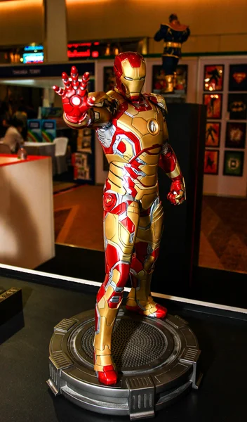 A model of the character Iron Man from the movies and comics — Stock Photo, Image