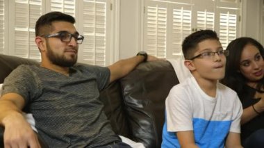 Babamdan tv izlerken aile pan