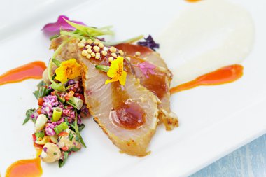 Togarashi Hamachi kömürleşmiş