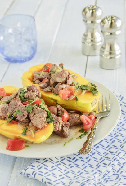 Steak Poke Papaya — Stock Photo, Image