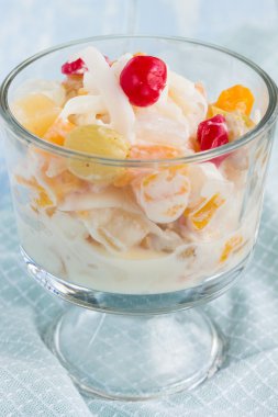 Hawaiian meyve salatası