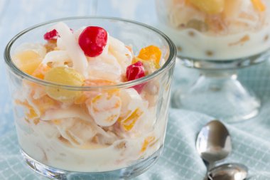 Hawaiian meyve salatası