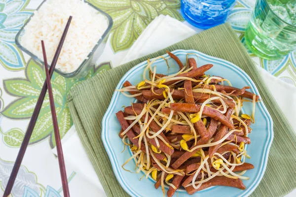 Fasulye Filiz Stir Fry spam — Stok fotoğraf