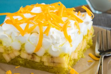 Hawai Jello Salatası