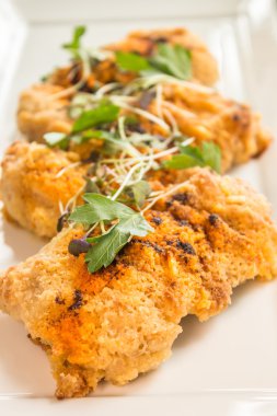 Fırında tavuk kabuklu