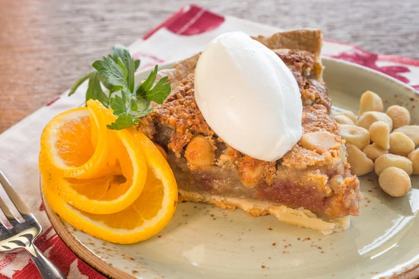 Poi Kulolo Mac Nut Pie — Stock Photo, Image