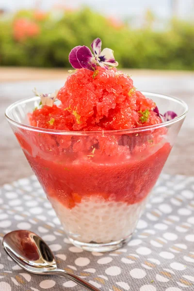 Strawberry ijs Tapioca — Stockfoto