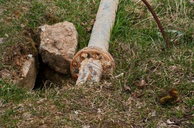 Moskova 'dan su pompalamak için boru.