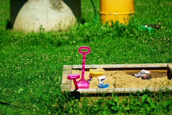 Дитячі Пластикові Іграшки Пісочниці Влітку — стокове фото