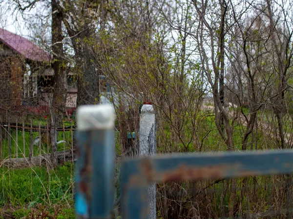 Забор Столбов Деревне Весной — стоковое фото