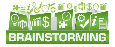 Yeşil arkaplan üzerine yazılmış beyin fırtınası metni.