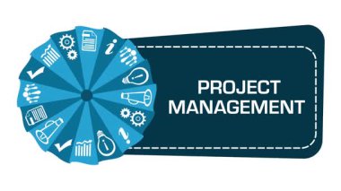 Metin ve işle ilgili sembollerle Proje Yönetimi animasyonu.