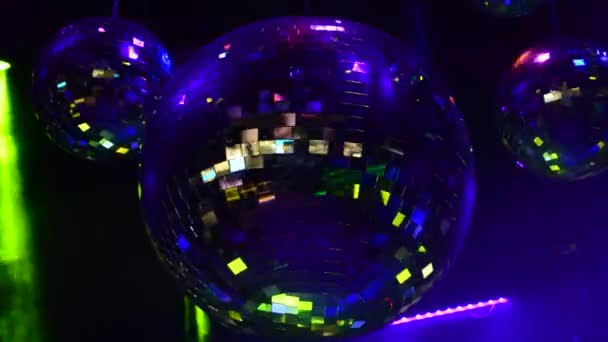 Diskotek Küreleri Gece Renkli Işıklar — Stok video