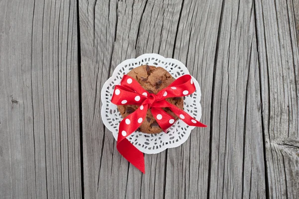 Festive wrapped chocolate homemade cookies — Stock Photo, Image