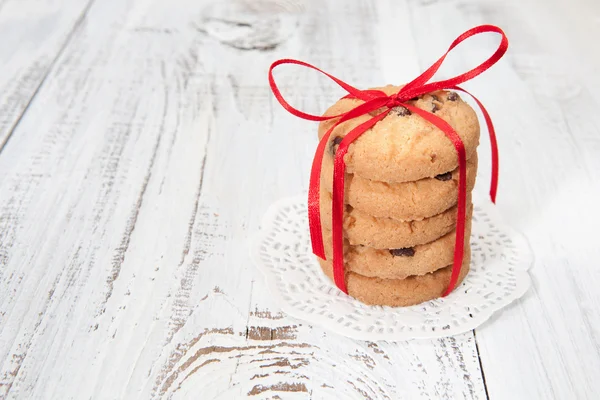 Biscoitos caseiros de chocolate embrulhado festivo Fotos De Bancos De Imagens Sem Royalties