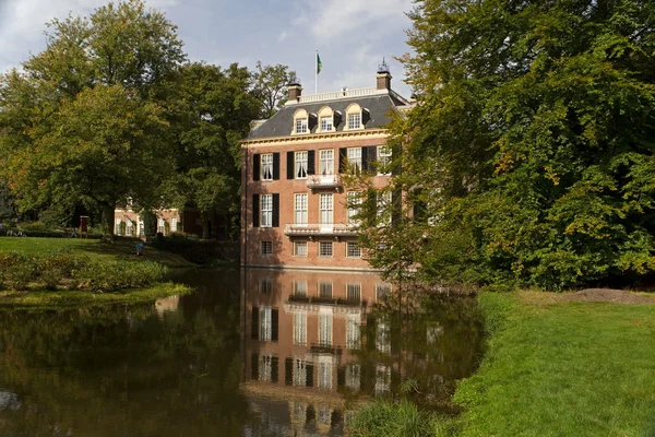 Arnhem, Holandia - 28 września 2014 r.: Zamek zypendaal, arnhem — Zdjęcie stockowe