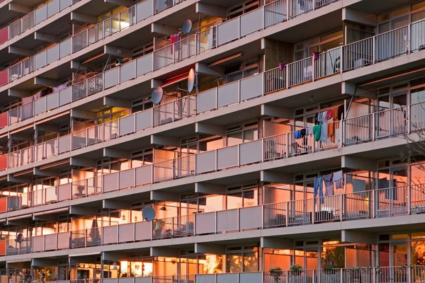 Detail der Wohnungen im Sonnenuntergang glühen, Niederlande — Stockfoto