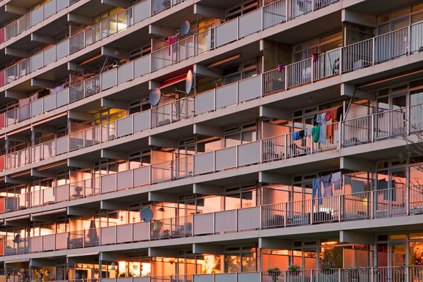 Detail der Wohnungen im Sonnenuntergang glühen, Niederlande — Stockfoto