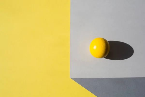 Papierbögen Erzeugen Die Illusion Eines Dreidimensionalen Würfels Ball Mit Hartem — Stockfoto