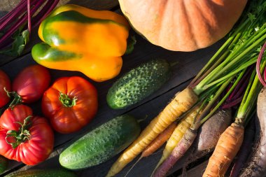 Taze sebzelerin arka planı. organik gıda.