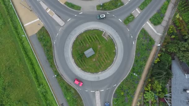 Kreisverkehr aus der Luft — Stockvideo