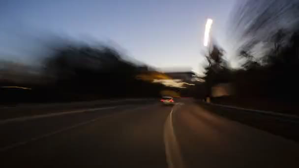 Уповільнена зйомка-німецький шосе в сутінках — стокове відео