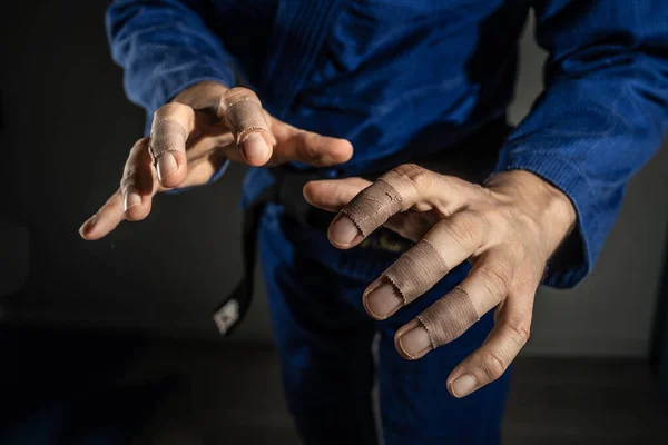 Zbliżenie Ręce Nieznanego Brazylijskiego Jiu Jitsu Bjj Lub Judo Grappler — Zdjęcie stockowe