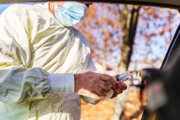 Médico Trabajador Médico Con Equipo Protección Gorra Bouffant Mascarilla Facial — Foto de Stock