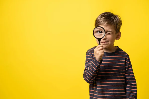 Front View Portrait Small Caucasian Boy Curious Child Holding Magnifying — Stock Photo, Image