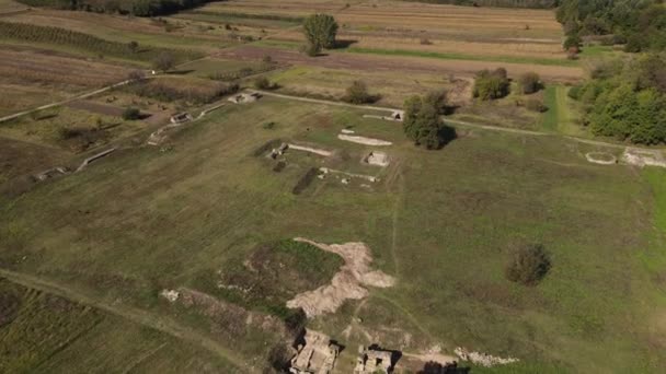 Vistas Aéreas Drones Irregulares Sobre Antiga Fortaleza Acampamento Militar Romano — Vídeo de Stock