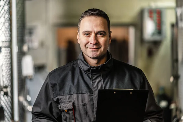 Front View Portrait Adult Caucasian Man Work Holding Clip Chart — Stock Photo, Image