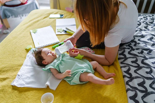 Top View Millennial Caucasian Woman Mother Sitting Bed Home Study — Φωτογραφία Αρχείου